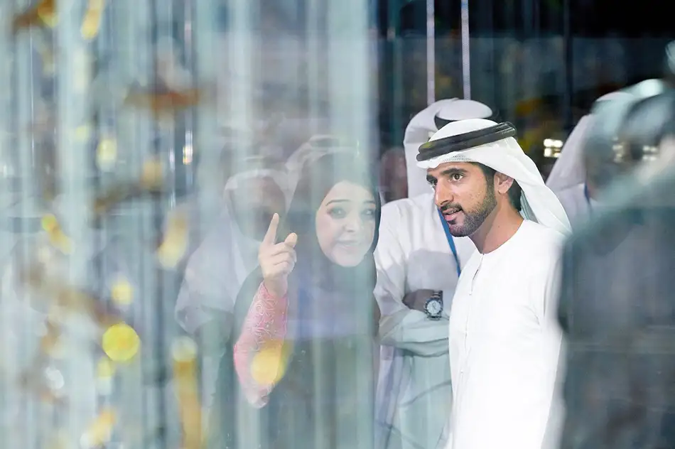 Detail with Sheikh Hamdan bin Muhammad bin Rashid Al Maktum of anamorphic glass sculpture by Thomas Medicus for EXPO2020 in Dubai